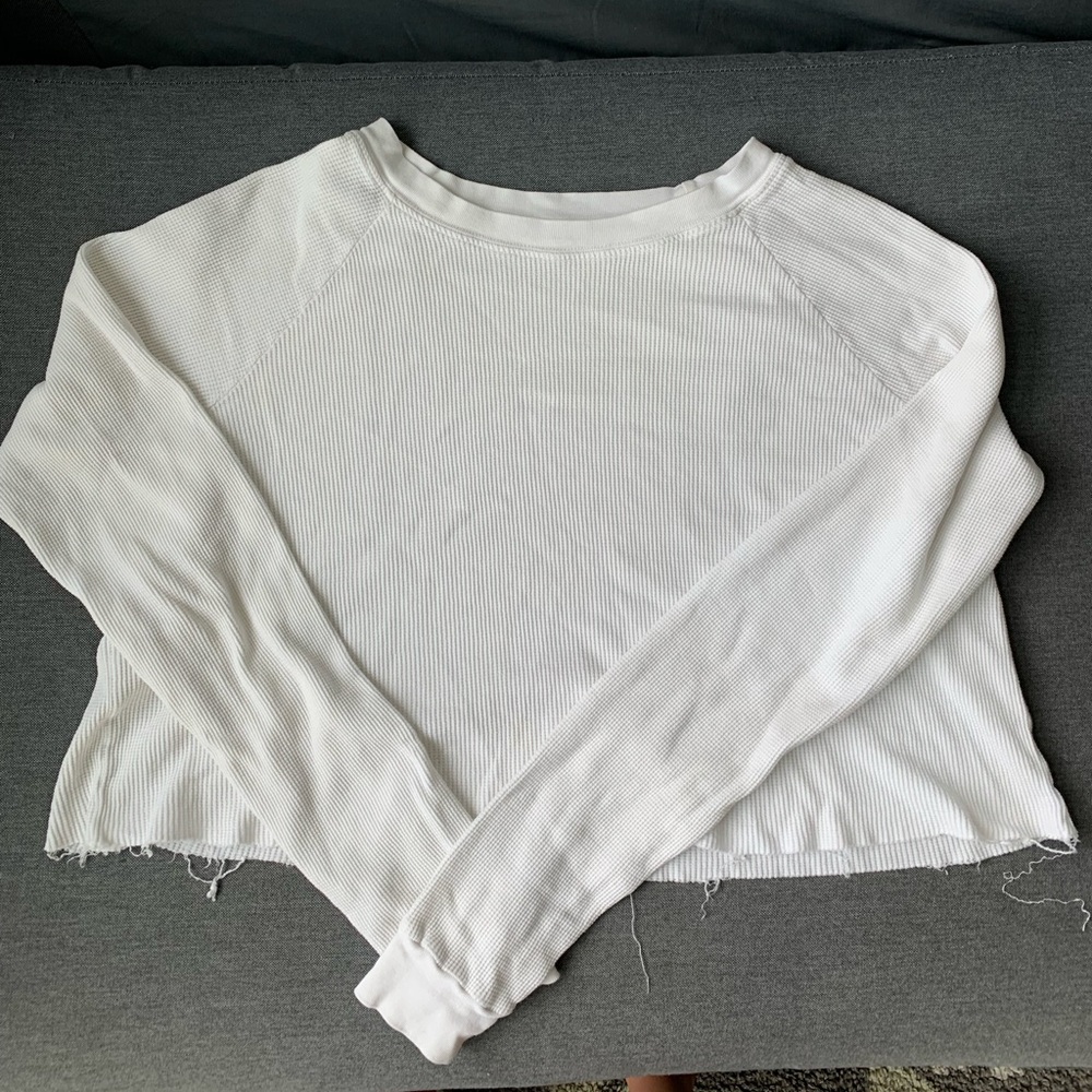 Brandy Melville Frayed Long sleeve
